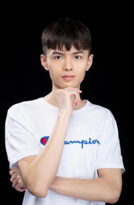 李现峡谷对战黄明昊,QQ名人赛王牌终极对决开启!