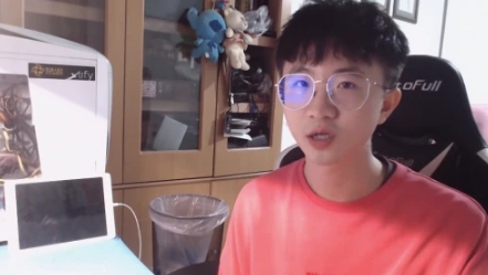 二次元战队被莱昂凯毒奶?小蜜蜂势如破竹,或将成为IEM的惊喜